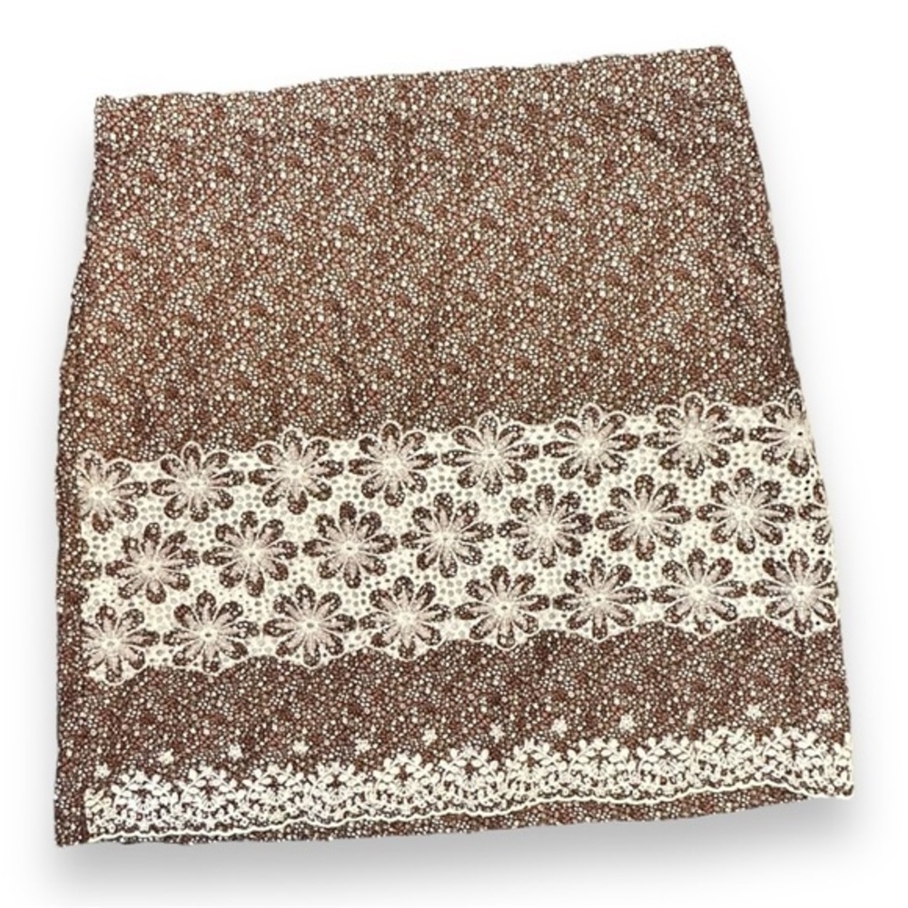 Women’s Vintage M Patterned Crochet Overlay Scallop Hem Skirt